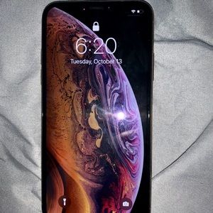 iPhone XS gold